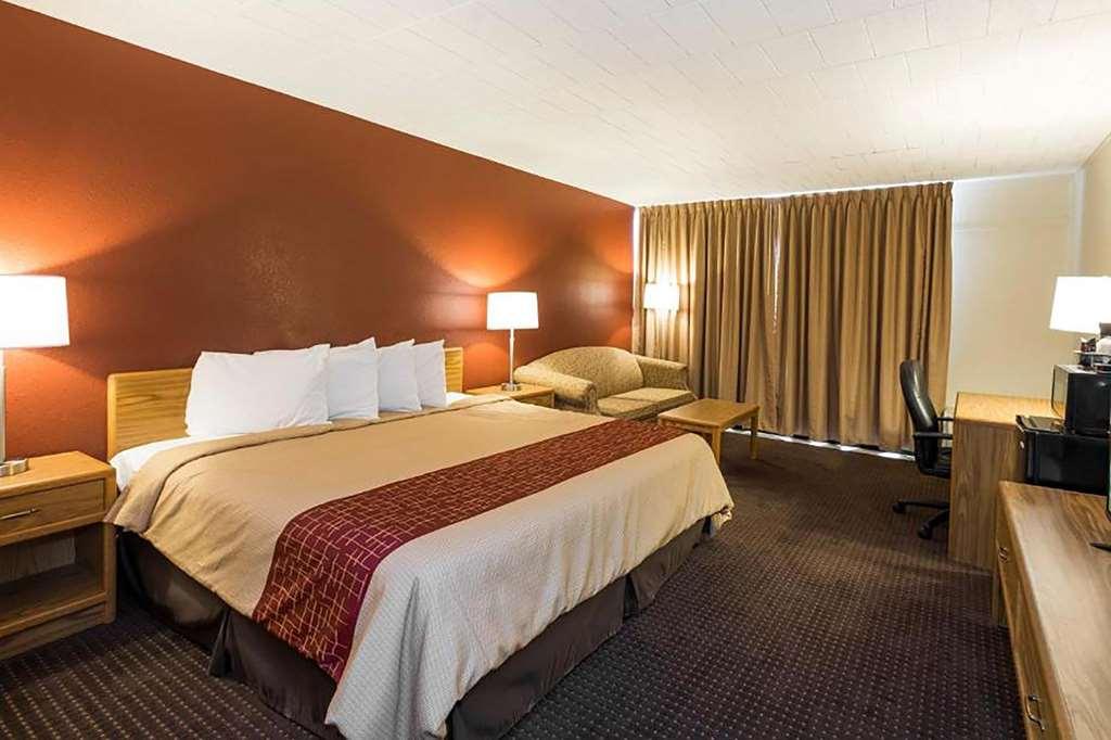 Days By Wyndham Hotel