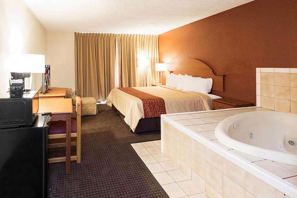Hotel Days By Wyndham 2*